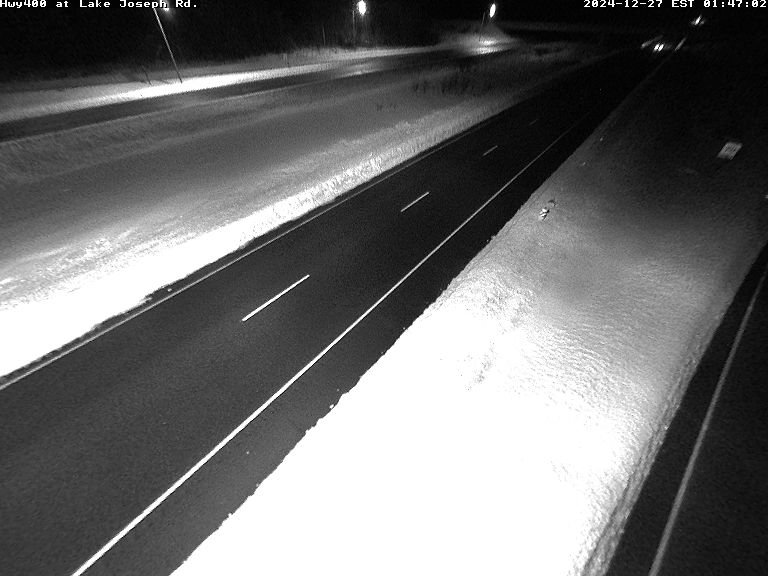 Traffic Camera Looking NORTH Highway 400 at Lake Joseph Road