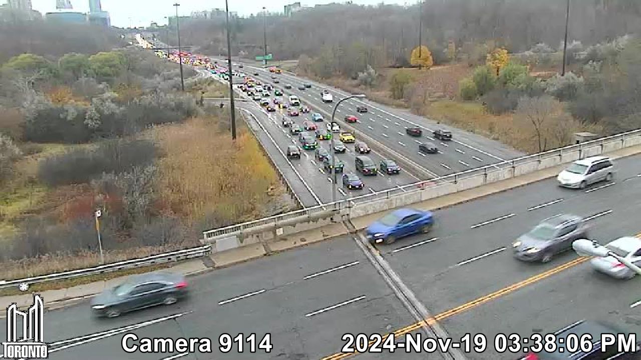 Don Valley Parkway near Lawrence Avenue