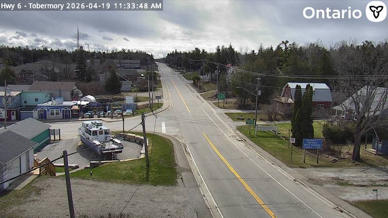 Highway 6 at Carlton Street — Looking South