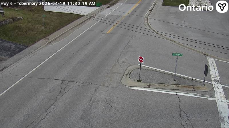Highway 6 at Carlton Street — Looking Down