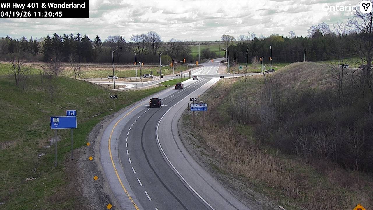 Highway 401 at Wonderland Road — Looking North