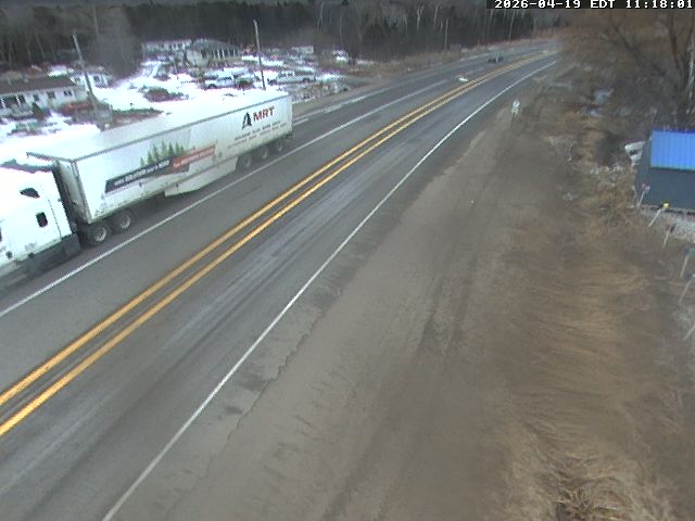 Highway 17 at Havilland Shores Drive — Looking South