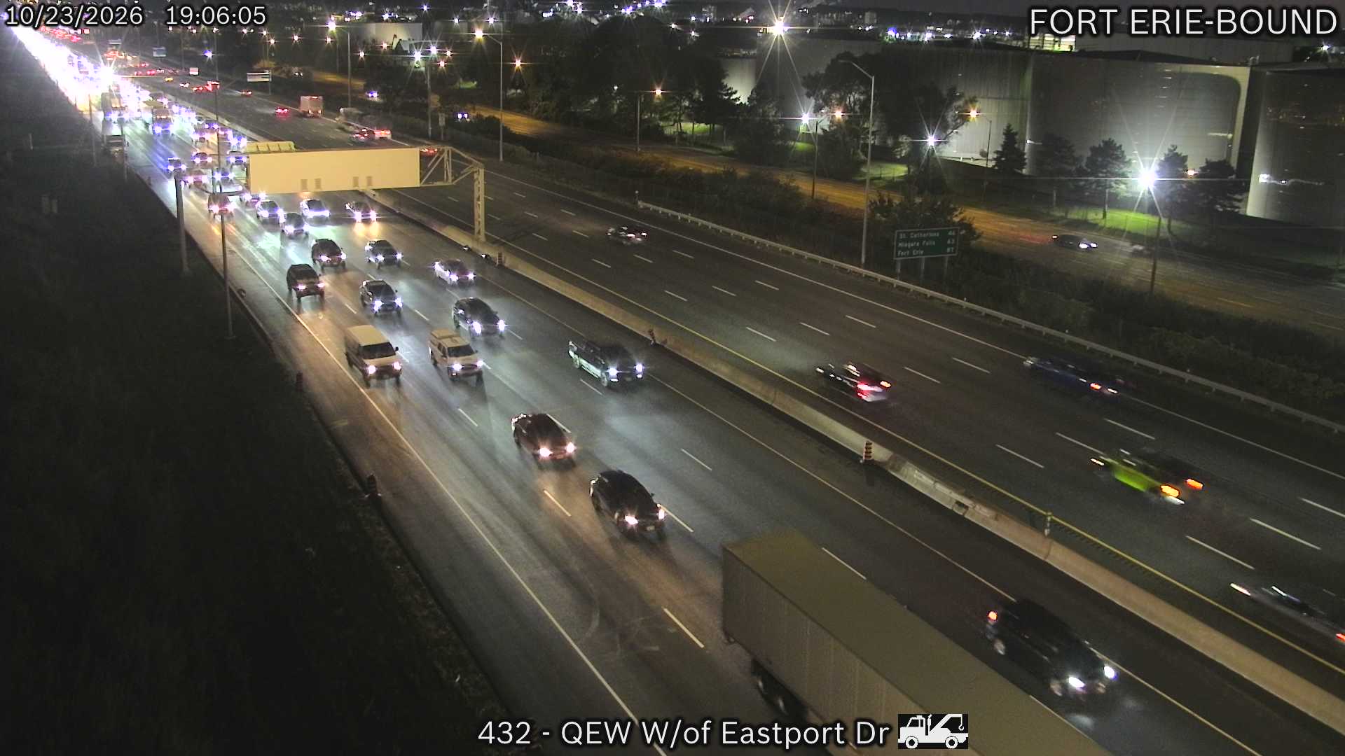 Live Traffic Camera of QEW West of Eastport Drive