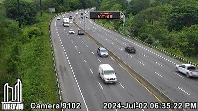 Traffic Cam Don Valley Parkway near Prince Edward Viaduct