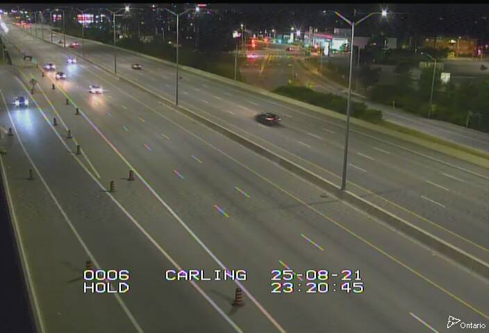 Traffic Cam Highway 417 south of Carling Avenue