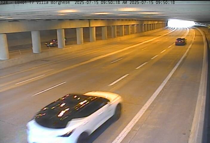 Traffic Cam 401 in Villa Borghese Tunnel East Portal