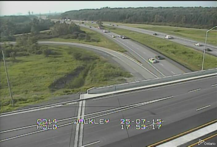 Traffic Cam HWY 417 NEAR WALKLEY ROAD