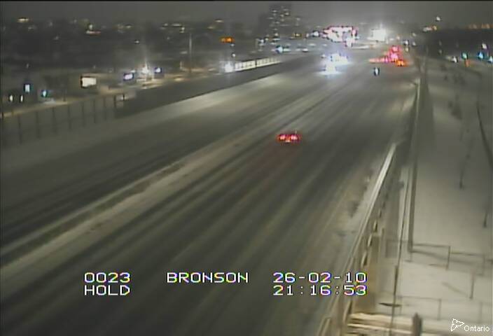 Traffic Cam HWY 417 NEAR BRONSON AVENUE