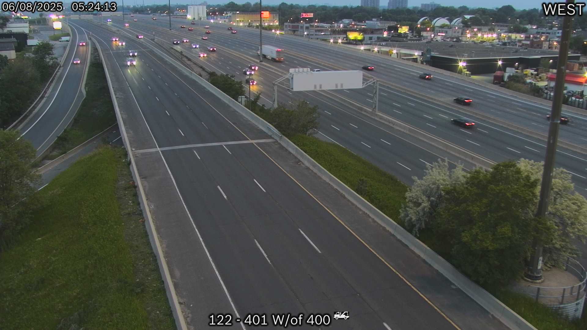 South side of Highway 401 near Highway 400 South for more Hwy 401 Cameras from Hwy 400 to Hwy 404 CLICK HERE!