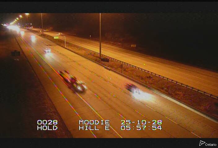 Live Traffic Camera of Highway 417 WEST OF MOODIE DR