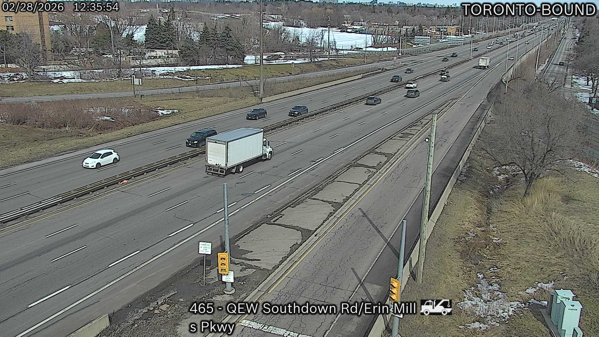 Traffic Cam QEW near Erin Mills Parkway