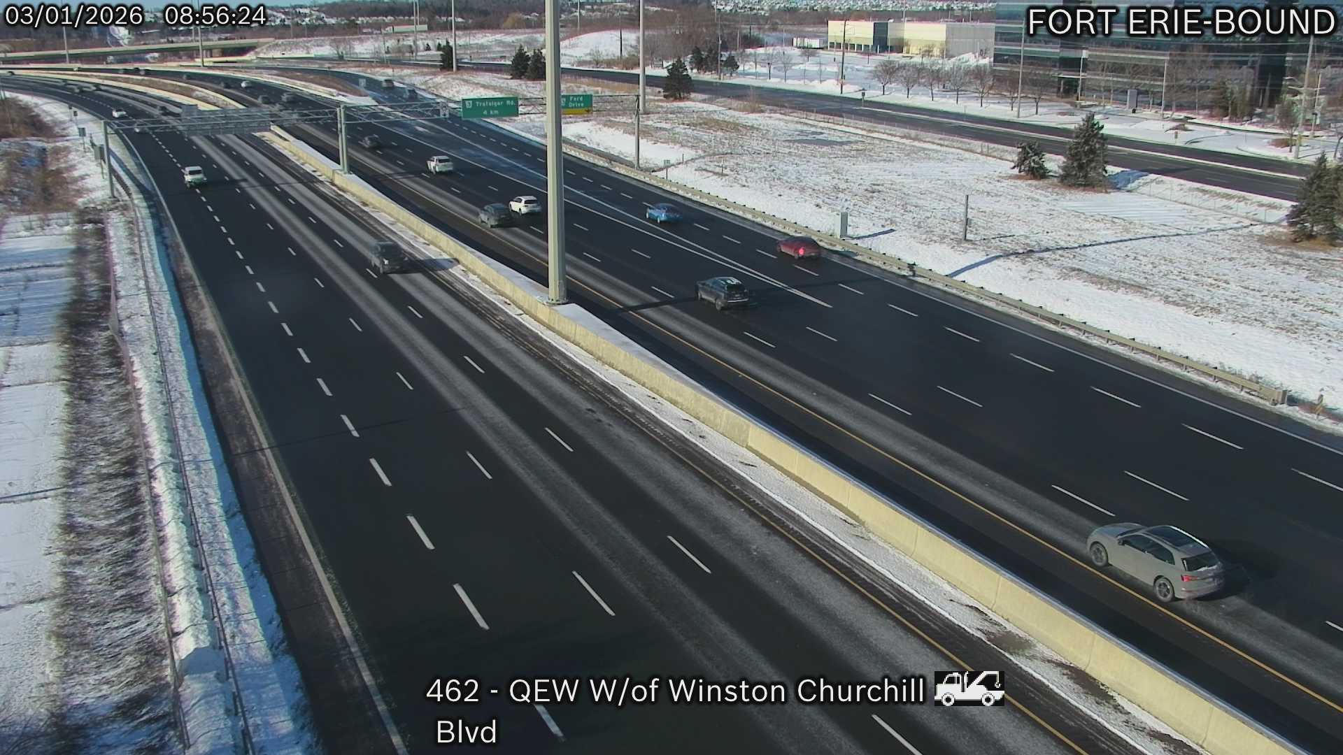Traffic Cam QEW west of Winston Churchill Boulevard