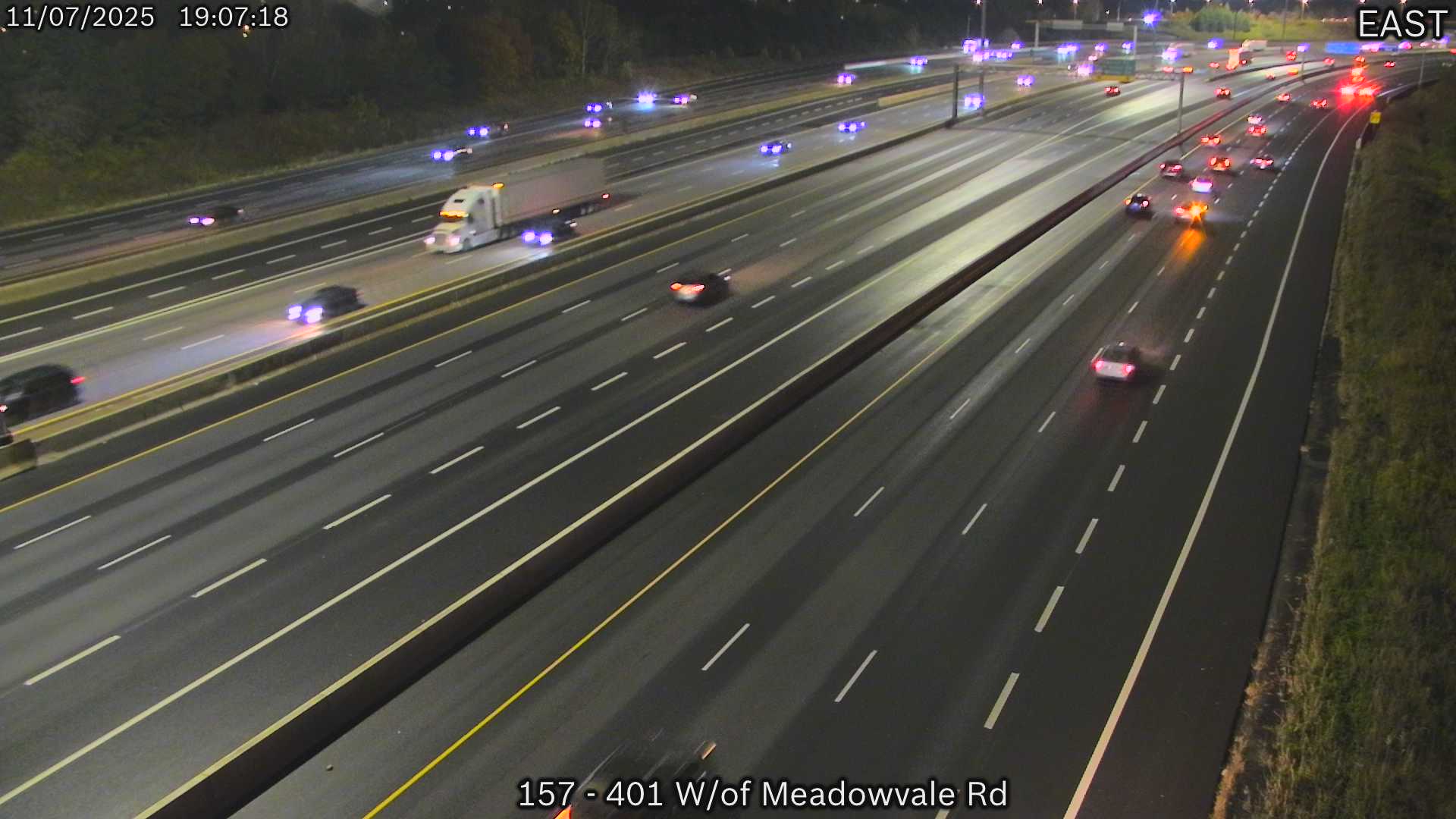 Webcam of South side of Highway 401 E of Conlins Rd courtesy of the MTO