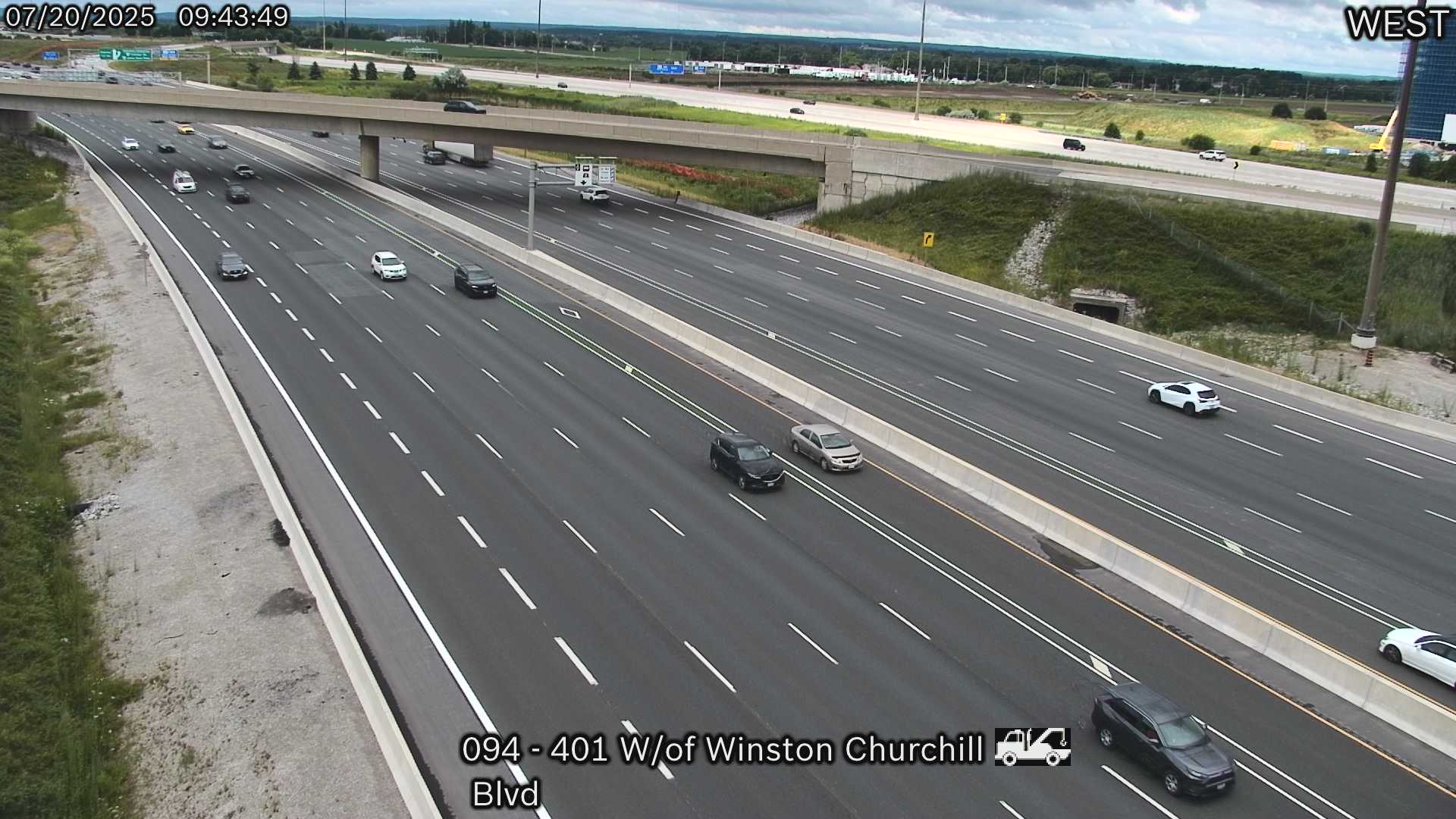 Traffic Cam Highway 401 near Rougemont Drive