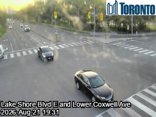 Traffic Cam Lake Shore E near Coxwell Ave